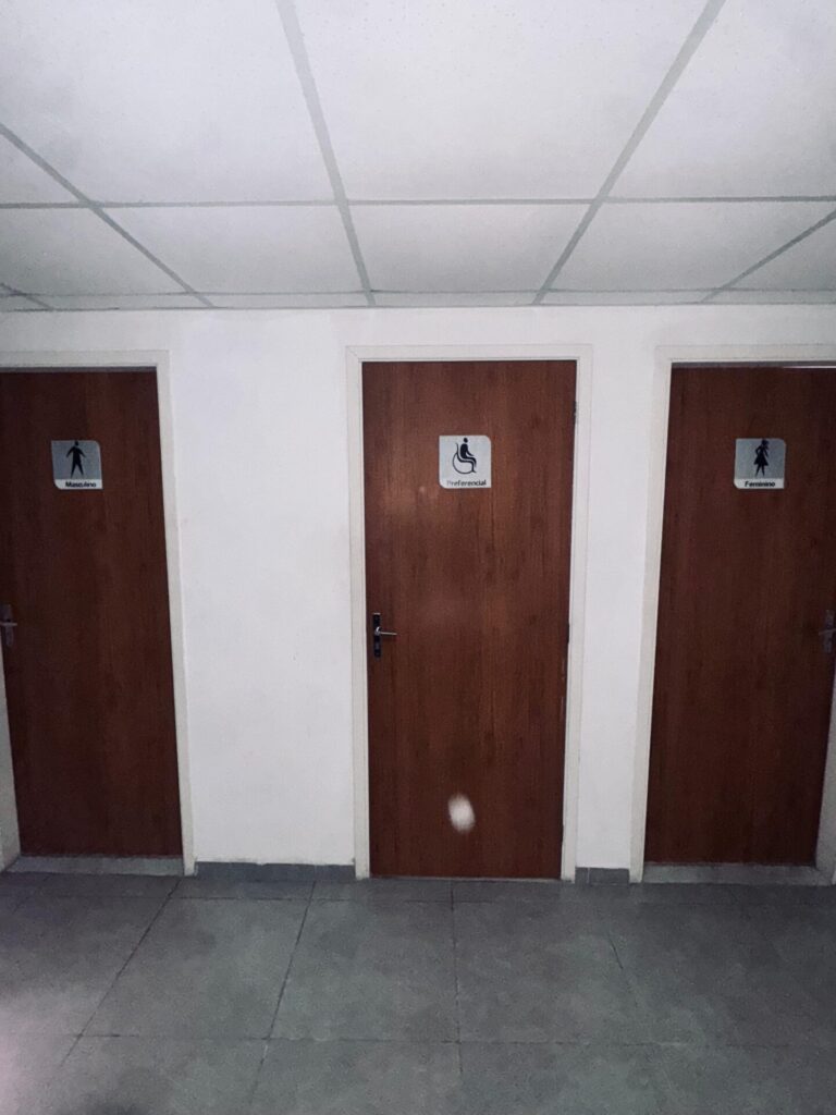 BANHEIRO-SOCIAL-GALERIA.jpg